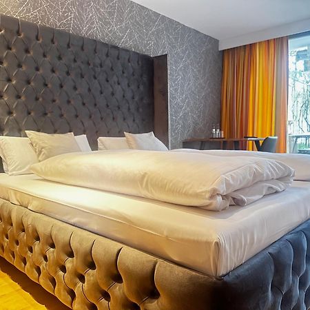 Hotel Unterfeldhaus Erkrath Bagian luar foto