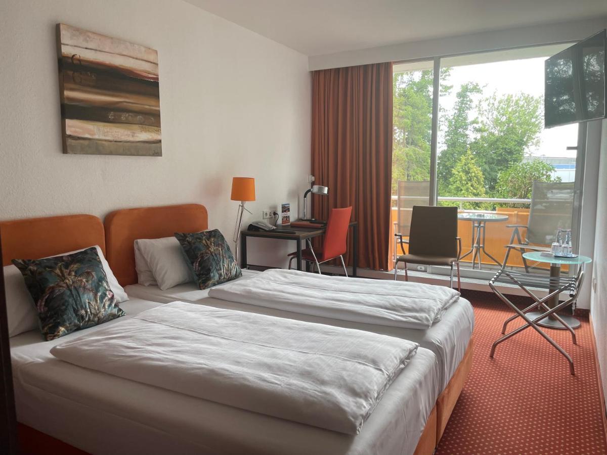 Hotel Unterfeldhaus Erkrath Bagian luar foto