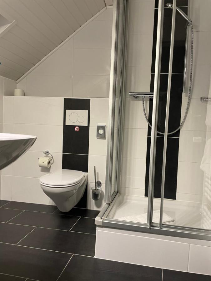 Hotel Unterfeldhaus Erkrath Bagian luar foto