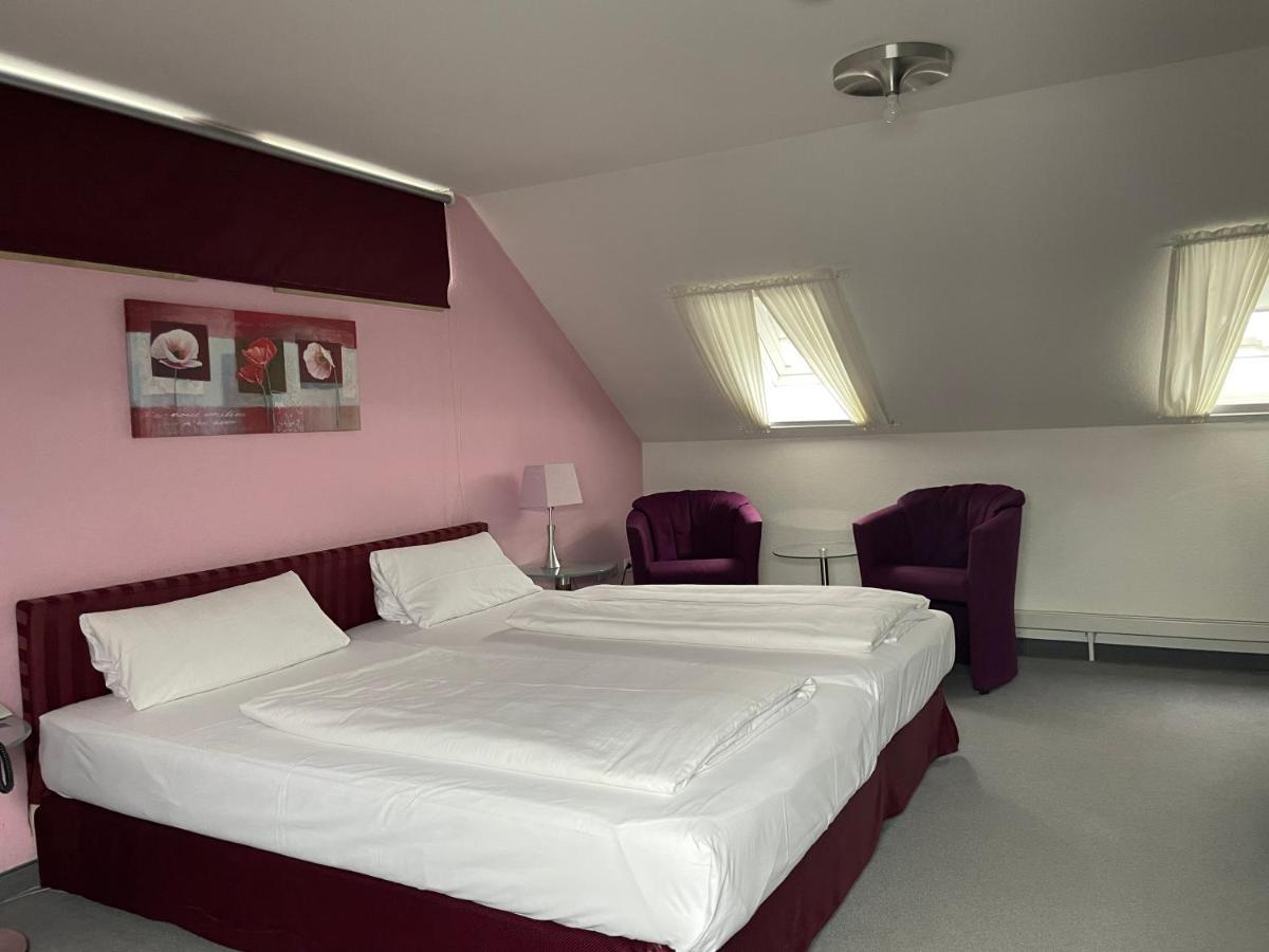 Hotel Unterfeldhaus Erkrath Bagian luar foto