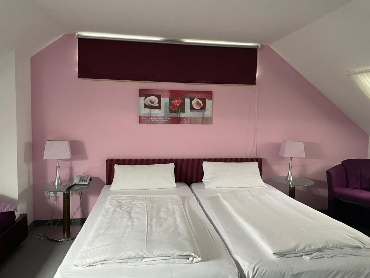 Hotel Unterfeldhaus Erkrath Bagian luar foto