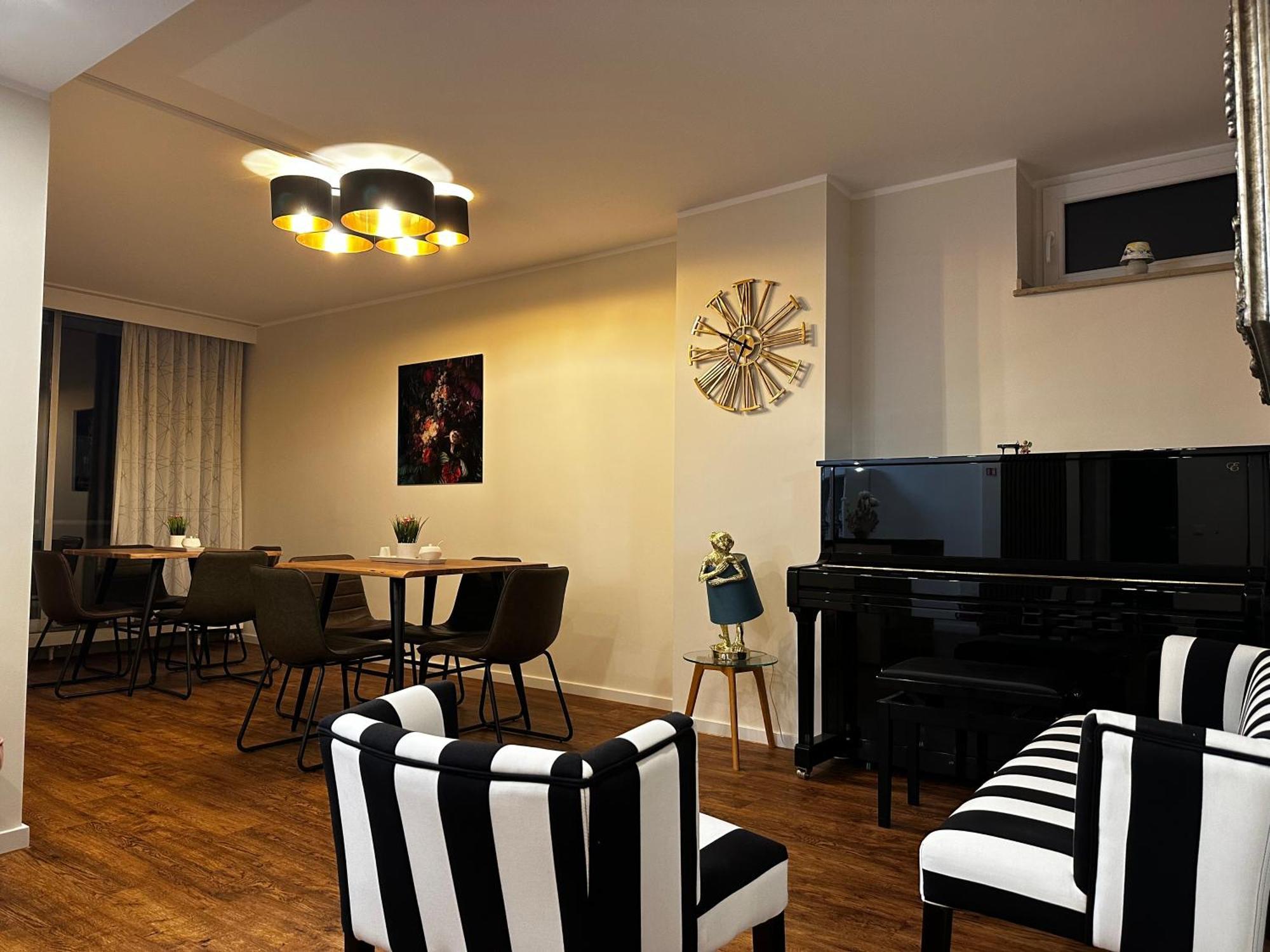 Hotel Unterfeldhaus Erkrath Bagian luar foto