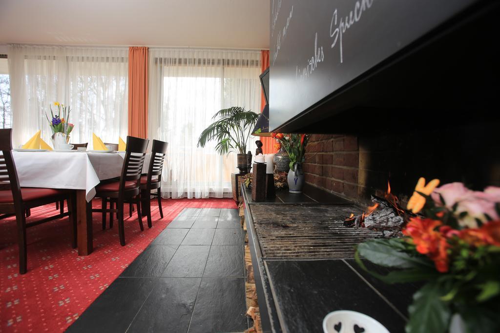 Hotel Unterfeldhaus Erkrath Bagian luar foto