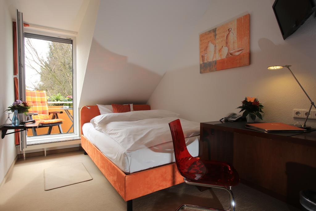Hotel Unterfeldhaus Erkrath Bagian luar foto
