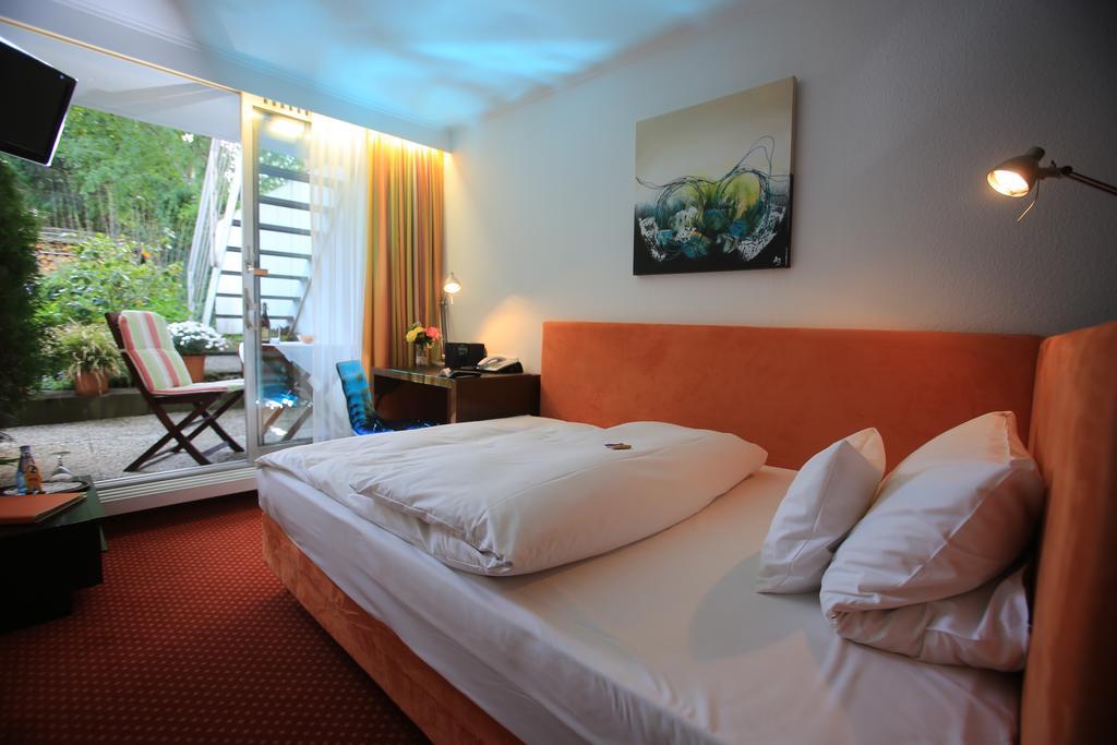 Hotel Unterfeldhaus Erkrath Bagian luar foto